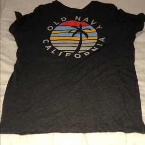 Old navy California graphic tee - t-shirt